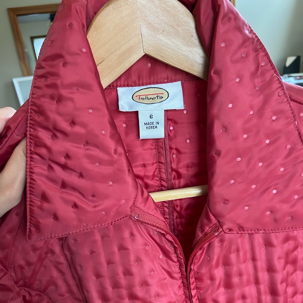 Red lightweight jacket - Picture 2 of 3